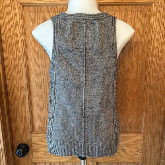 AMERICAN EAGLE Wool Blend Sweater Vest - Picture 2 of 8